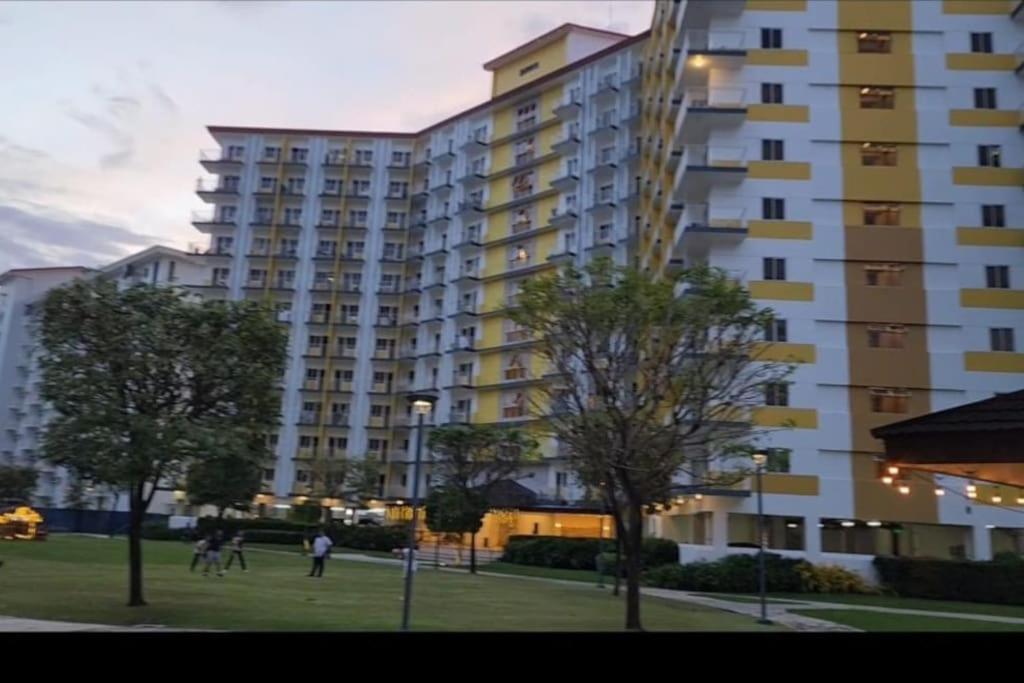 Azul Condo 2 Bedroom Manila Exterior photo